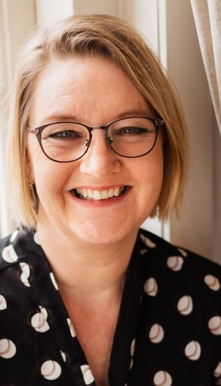 Liesbeth - Yoga Maarssen liesbeth Tettero